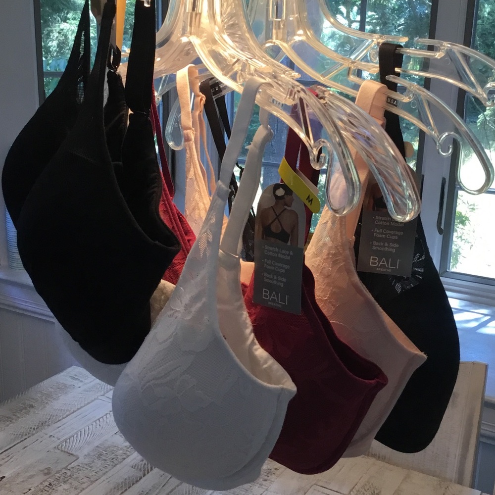 5 Bali “Breathe” wireless comfort bras